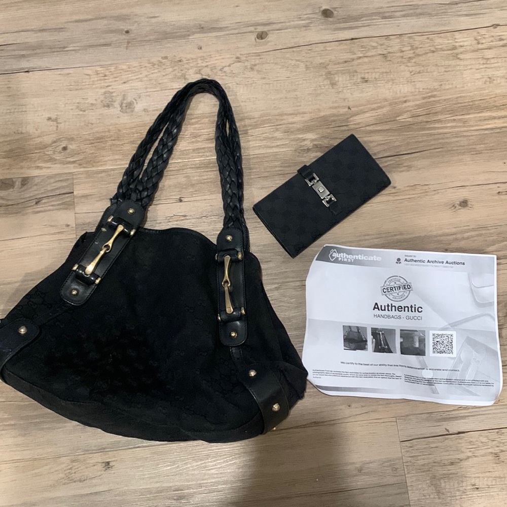 Set of Gucci monogram black shoulder purse w/ COA and Jackie wallet bundle.